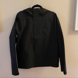 Everlane ReNew Storm Jacket mens small